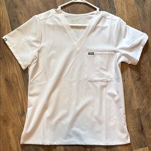 Women’s Figs White Scrub Top